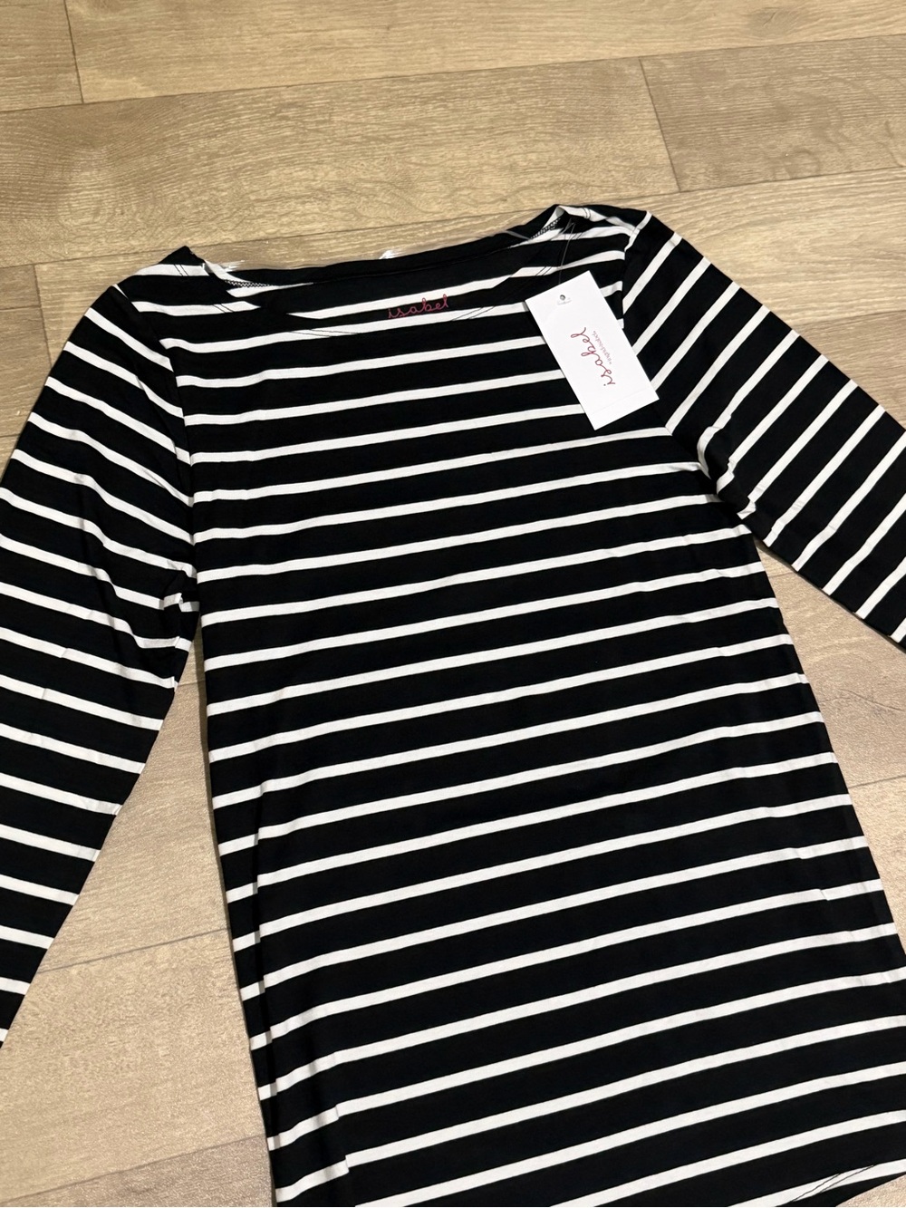 Isabel Maternity by Ingrid & Isabel 3/4 Sleeve Boatneck Maternity T-Shirt Size M - Picture 3 of 9